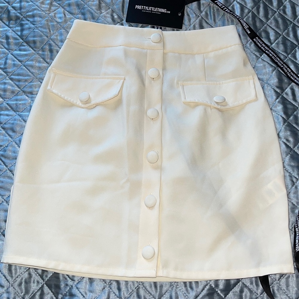 PRETTY LITTLE THING SKIRT NWT